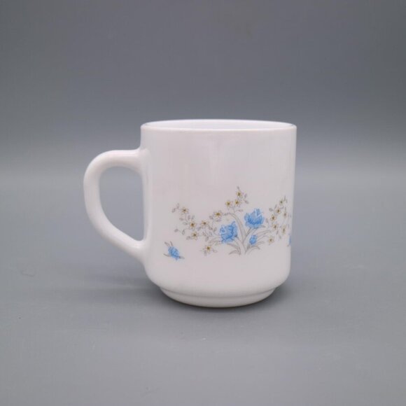 Vintage Arcopal France Romantique Coffee Mugs - Picture 2 of 9
